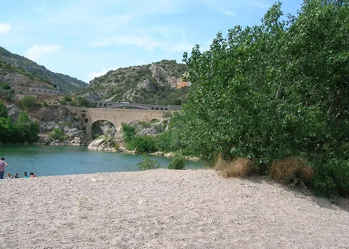 בית נופש De Charme Aniane