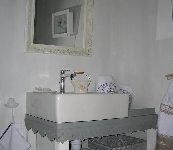 De Charme בית נופש Aniane